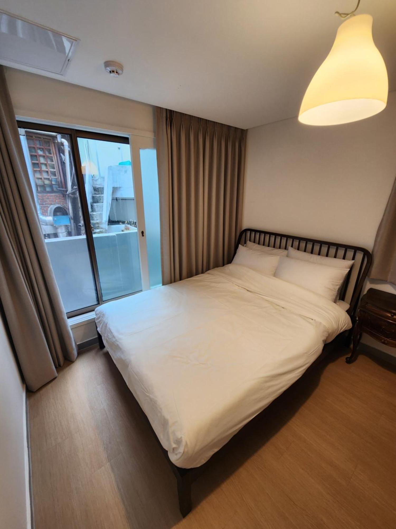 Hostel Fellaz Сеул Экстерьер фото
